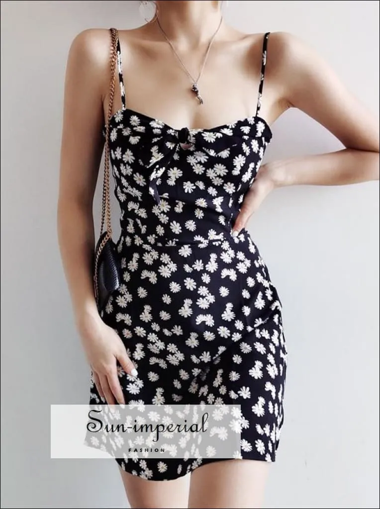 daisy print, florl print, flower printBlack Floral Cami Mini Derss Sweetheart Neckline Tie front Daisy Print Mini Dress