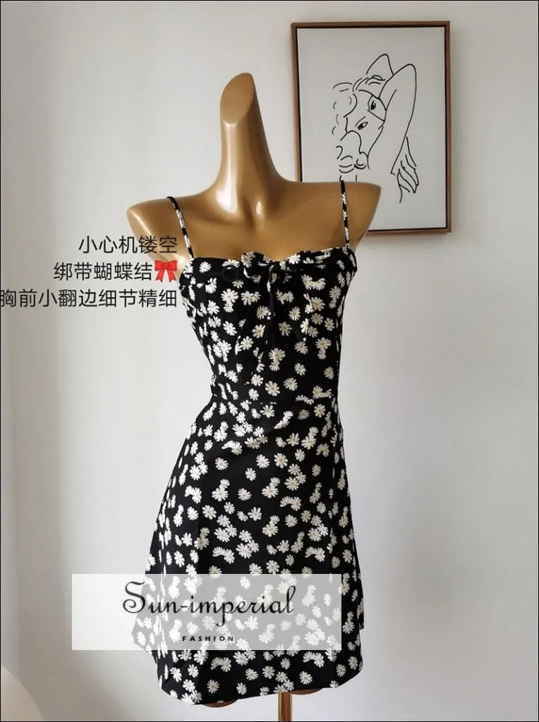 daisy print, florl print, flower printBlack Floral Cami Mini Derss Sweetheart Neckline Tie front Daisy Print Mini Dress