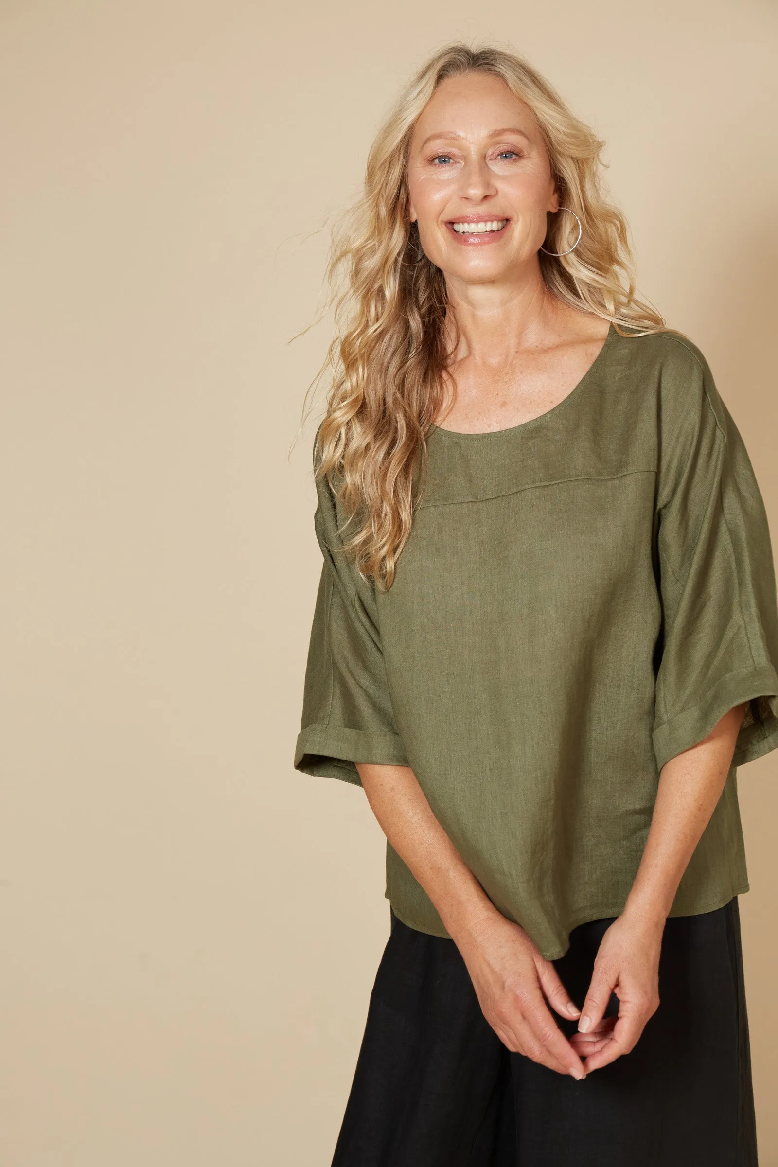 Studio Linen Relaxed Top - Khaki