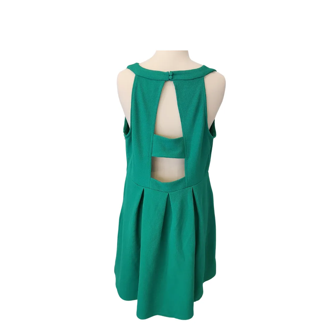 Xhileration Green Sleeveless Knee-length Dress | Like New |